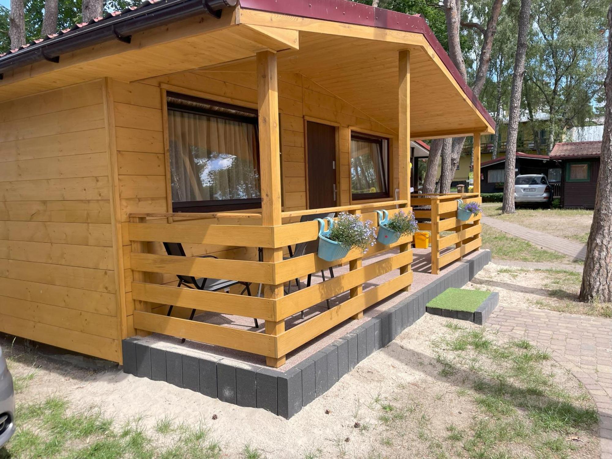 Osrodek Polaris Villa Dziwnówek Exteriör bild